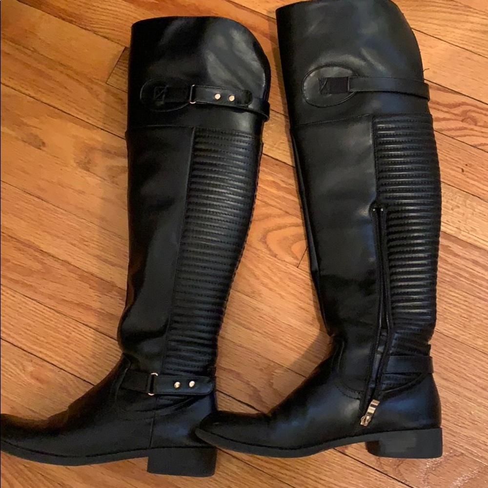 Knee high Freedom boots